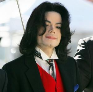 2010__09__Michael_Jackson_Sept15nes 300&#215;297.jpg