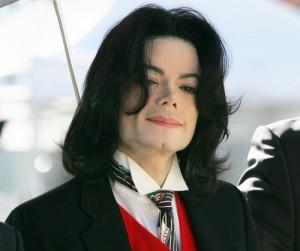 2010__09__Michael_Jackson_Sept15nes 300×297.jpg