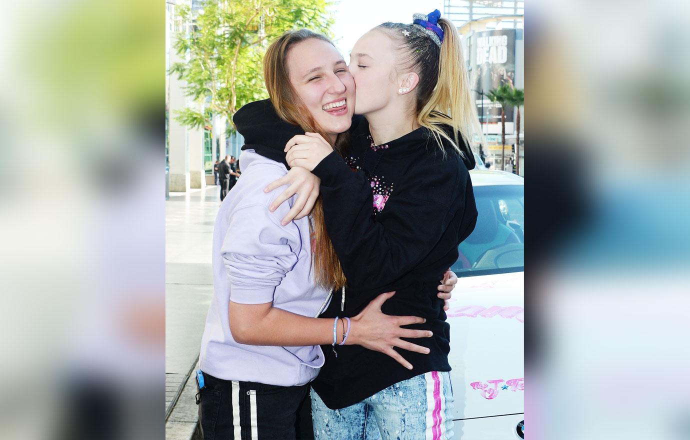 dwts jojo siwa praises partner older sister jenna johnson helping find happiness breakup