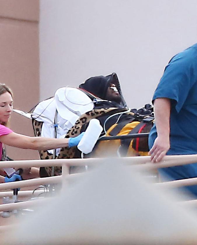 *EXCLUSIVE* Lamar Odom gets airlifted from the Hospital with Khloe Kardashian by his side