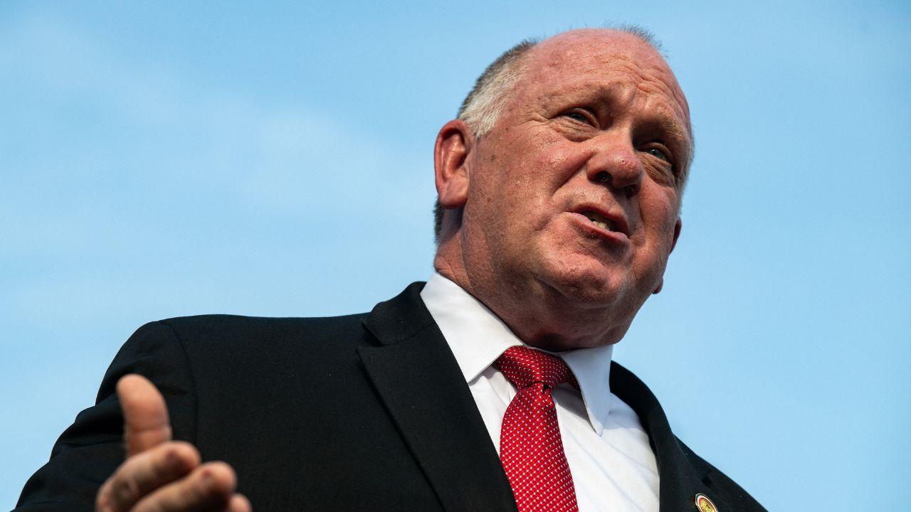 Photo of The criticism comes just after Tom Homan complimented ICE care.