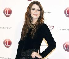 2010__02__mischa_barton_Feb2main 225×192.jpg