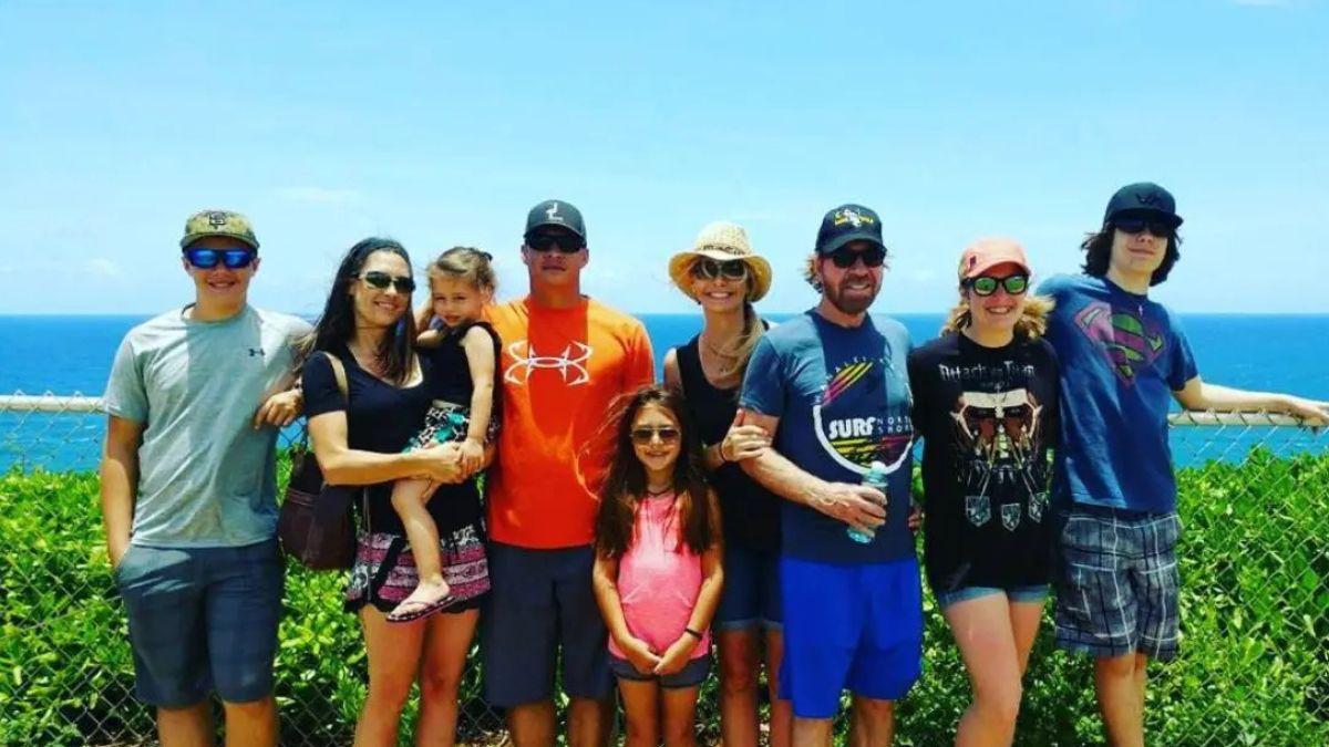 image of chuck Norris family