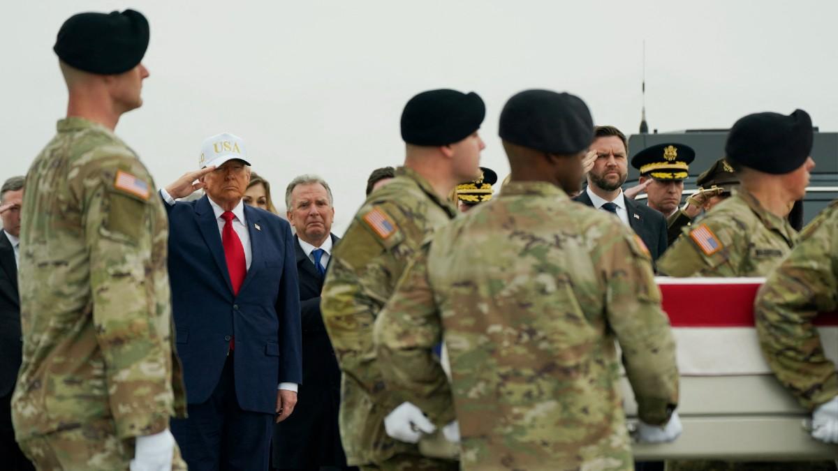 image of The ceremony honored six members of the Iowa National Guard.