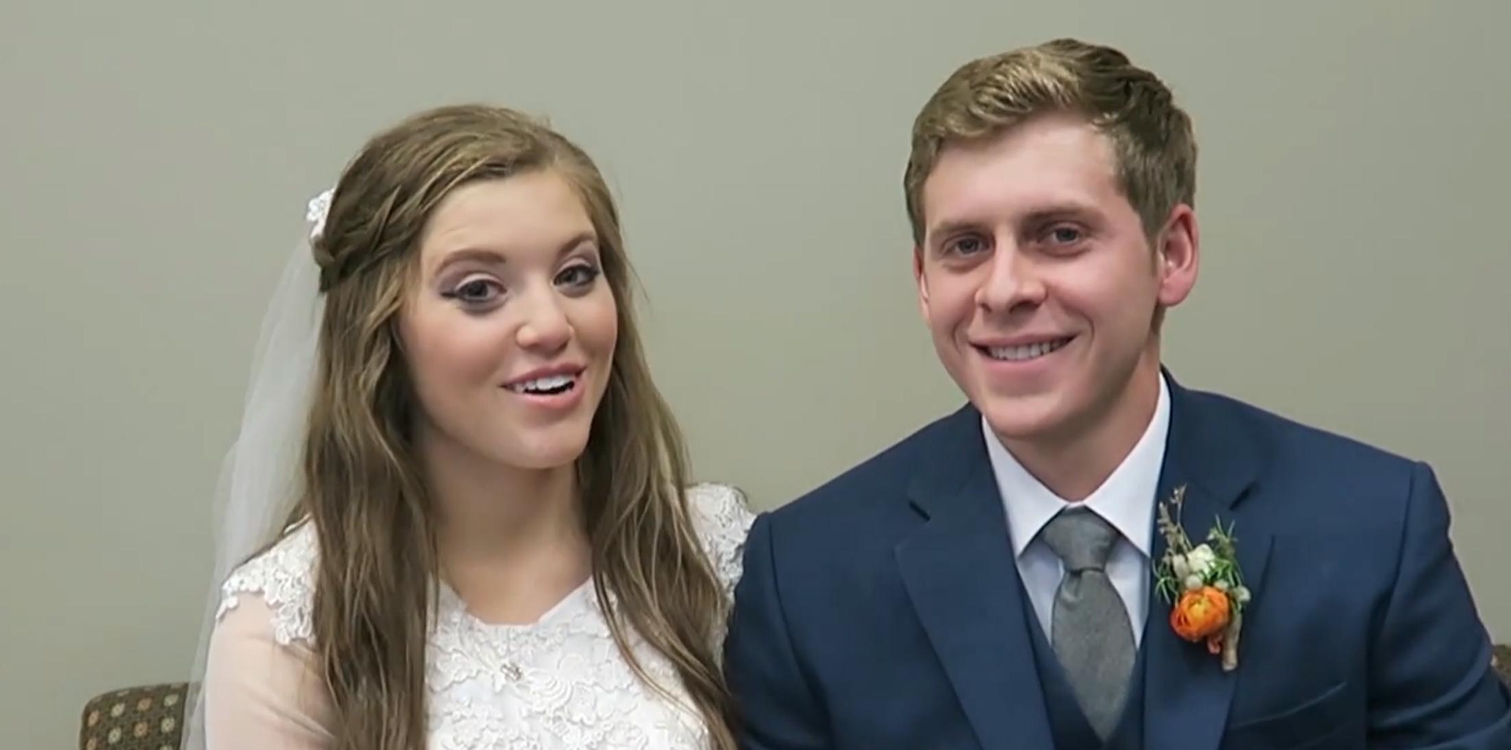 Joy anna duggar wedding photos hero