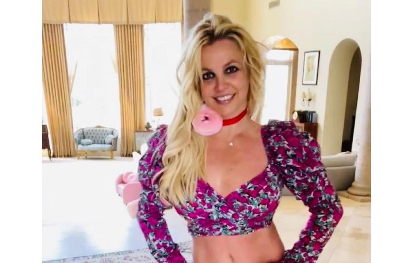 britney spears claps back