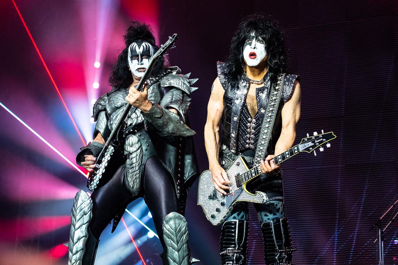 kiss gene simmons test positive covid  paul stanley cancel tour dates