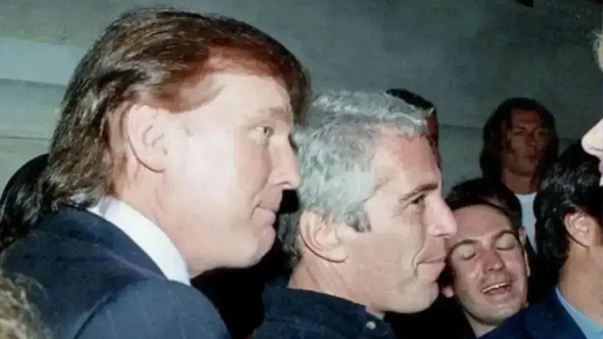 Photo of Donald Trump and Jeffrey Epstein were friends before a falling out.