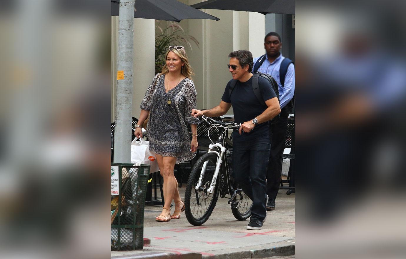 Ben stiller christine taylor happy together after split pics 05