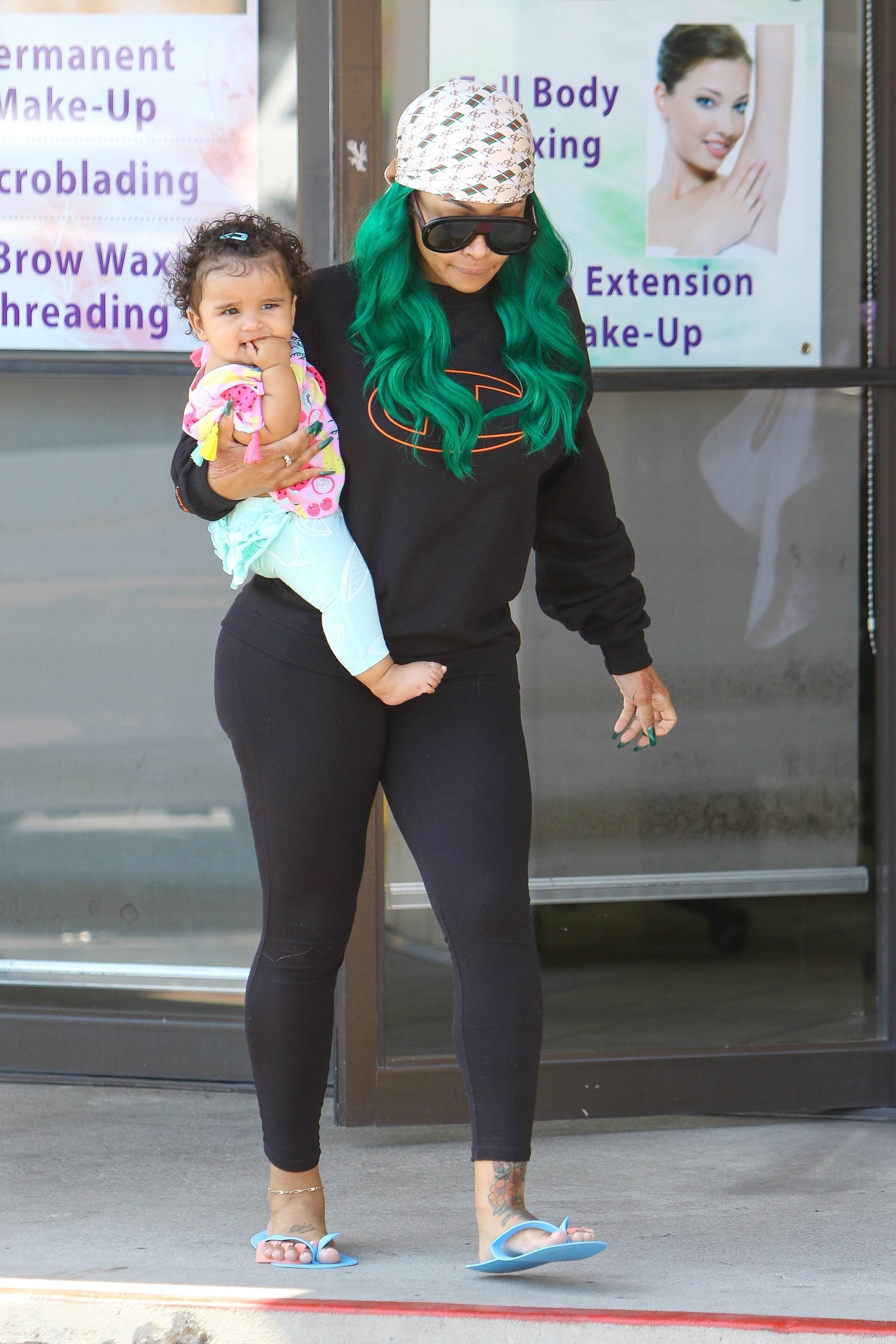 Dream is back with Mom! Blac Chyna gets pampered with her baby girl!