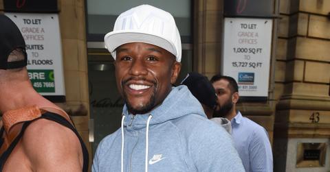 Floyd Mayweather at Rosso Restaurant with his large group of friends