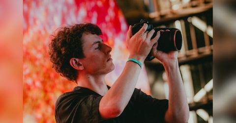 behind the spotlight how tijn den hollander is helping shape the way todays biggest artists are seen
