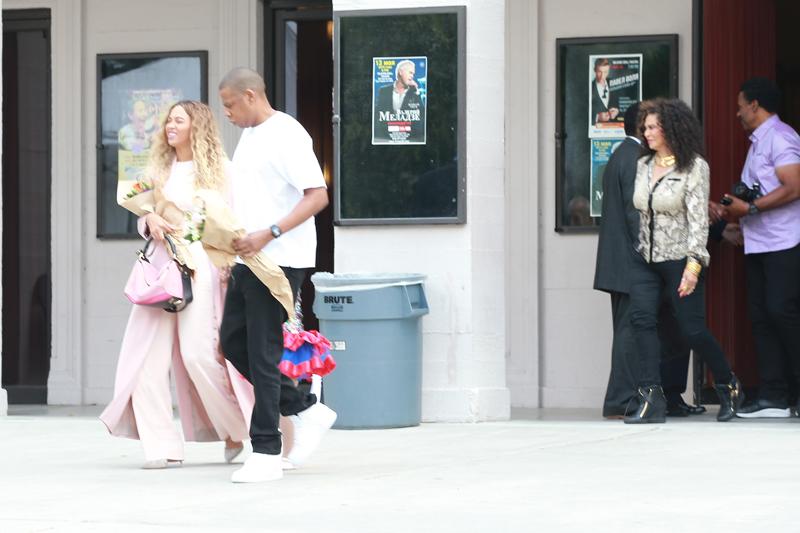 *EXCLUSIVE* Beyonce and Jay Z spend some take their daughter Blue to Ballet