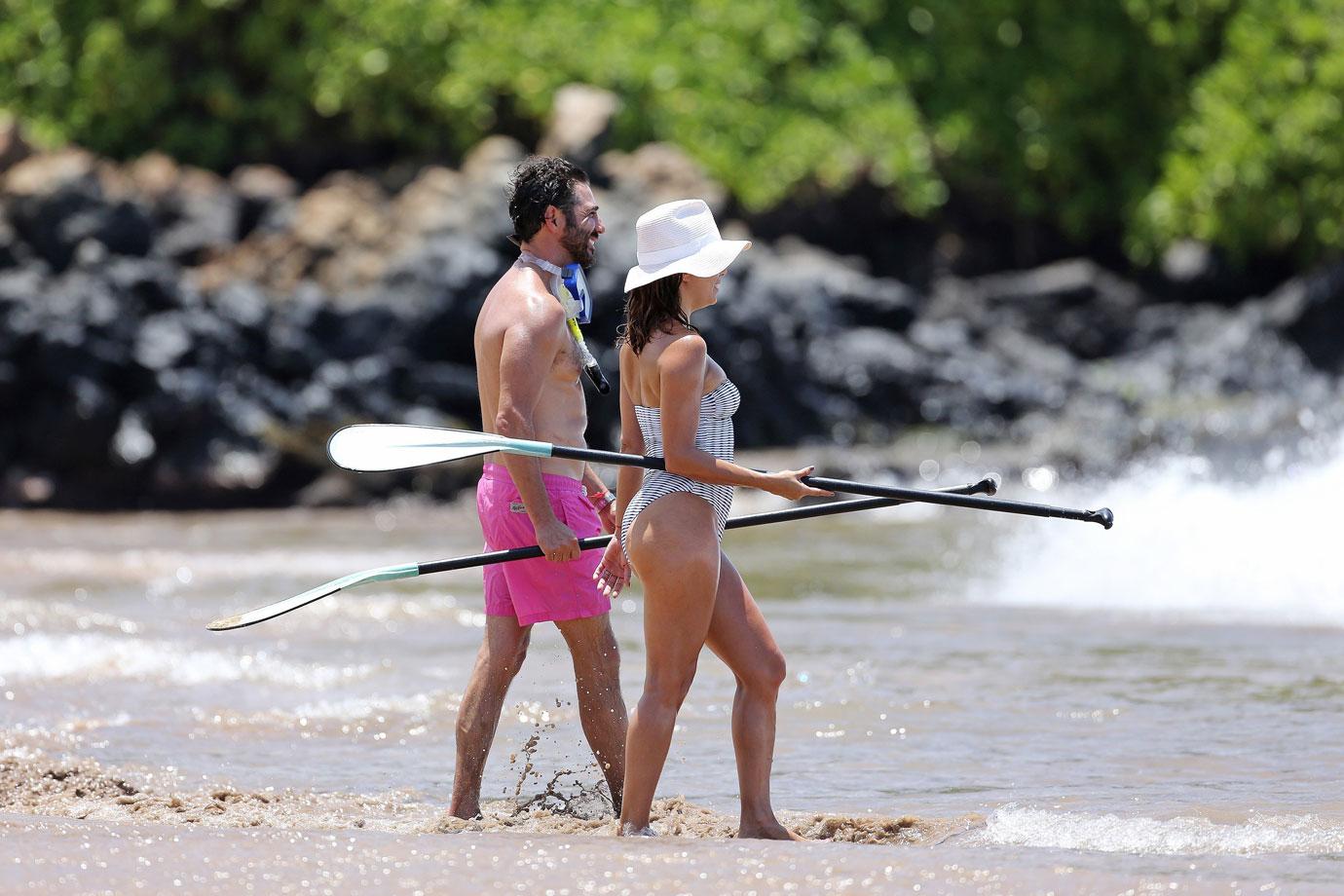 Eva longoria sexy beach body hawaii vacation husband 04