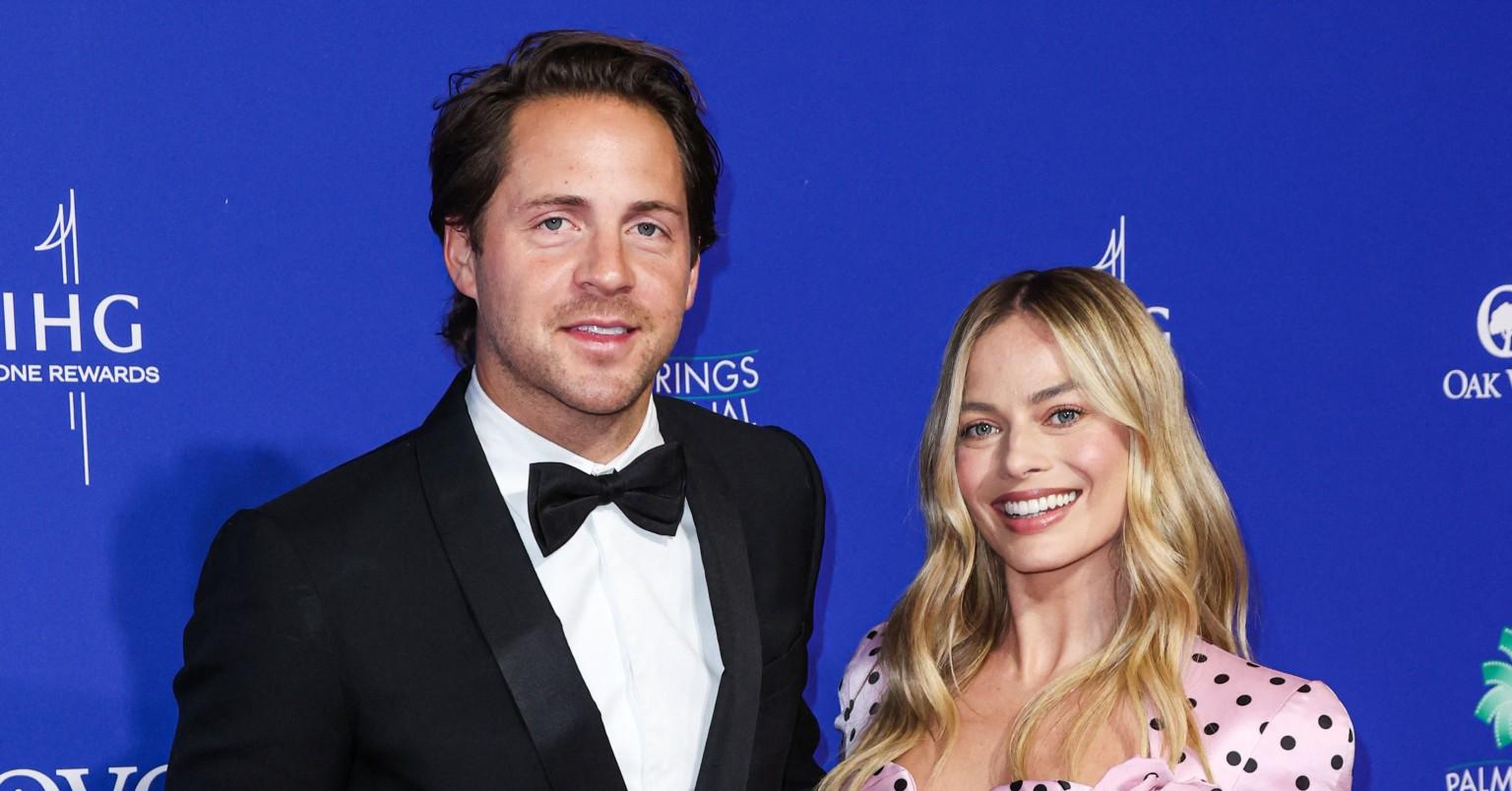 margot robbie pregnant expecting first child