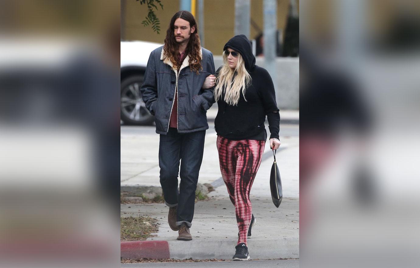 *EXCLUSIVE* Kesha and Brad Ashenfelter head to lunch on a rainy day in Los Angeles