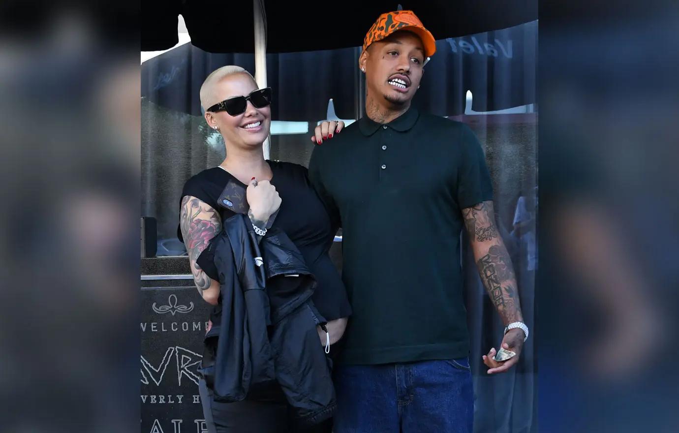 amber rose breaks up boyfriend baby daddy ae alexander edwards cheating  women