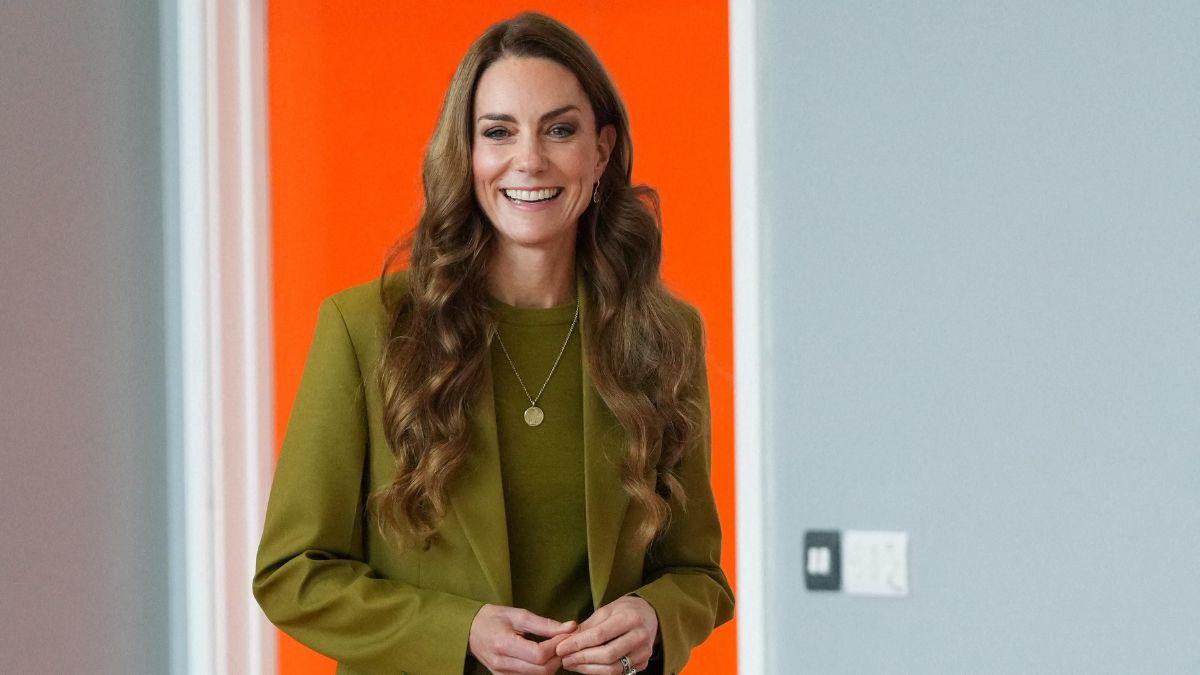 Image of Kate Middleton explained why healing goes beyond treatment.