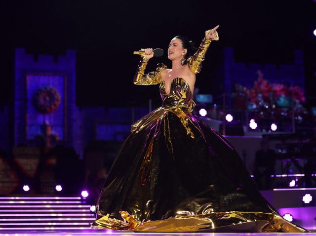 Katy Perry 'Busked In The Street' & Used Food Stamps While Growing Up