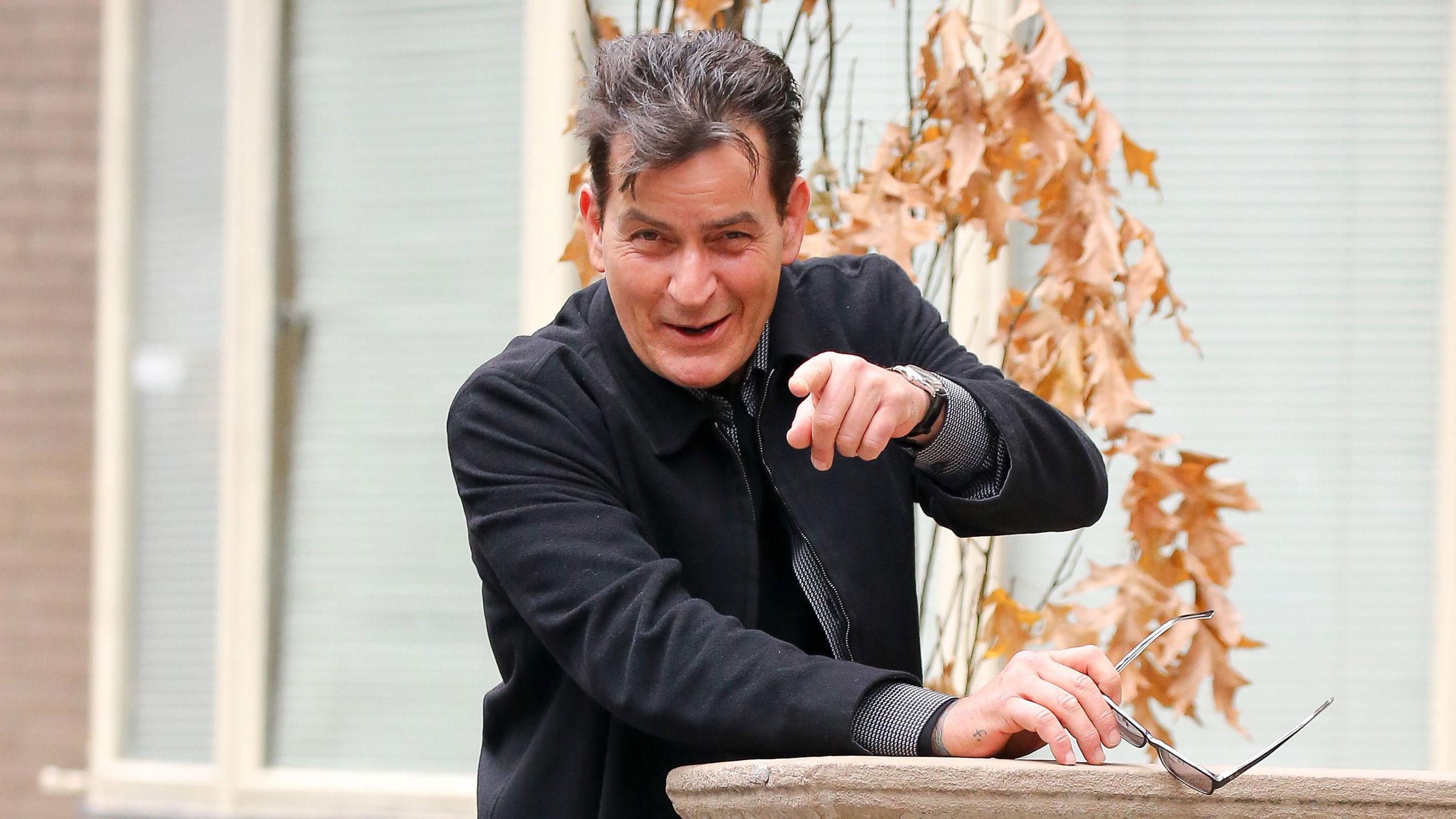 Charlie sheen hiv nyc lunch smiles