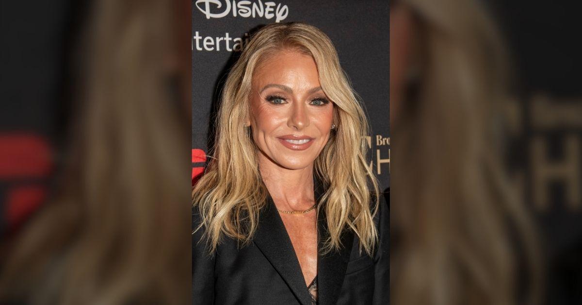 Image of She also recently shared that her husband had to 'wrestle' her out of her Spanx on New Year's.