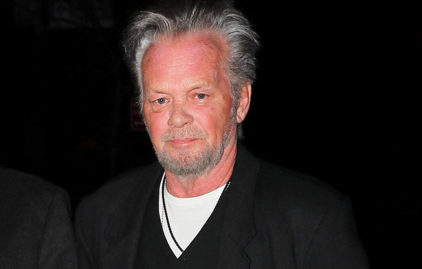 john mellencamp abruptly ends concert rant hecklers