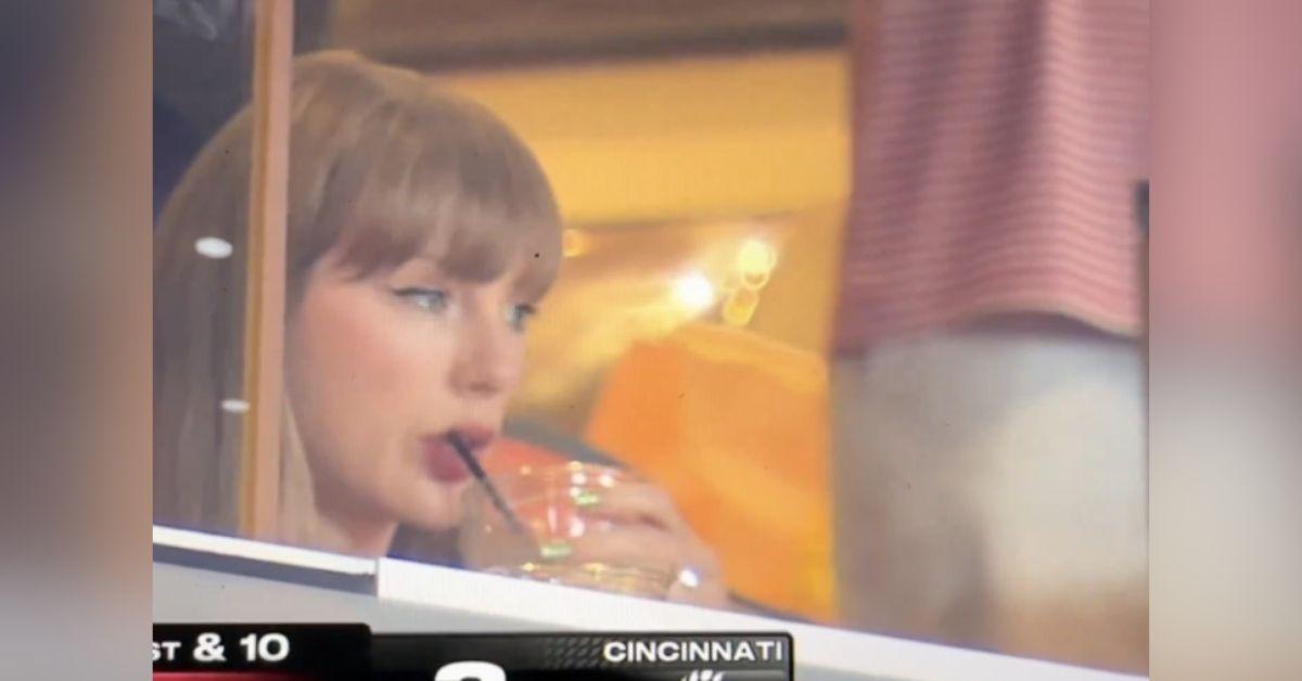 image of Taylor Swift showed off her engagement ring at the Kansas City Classic inside Arrowhead Stadium.