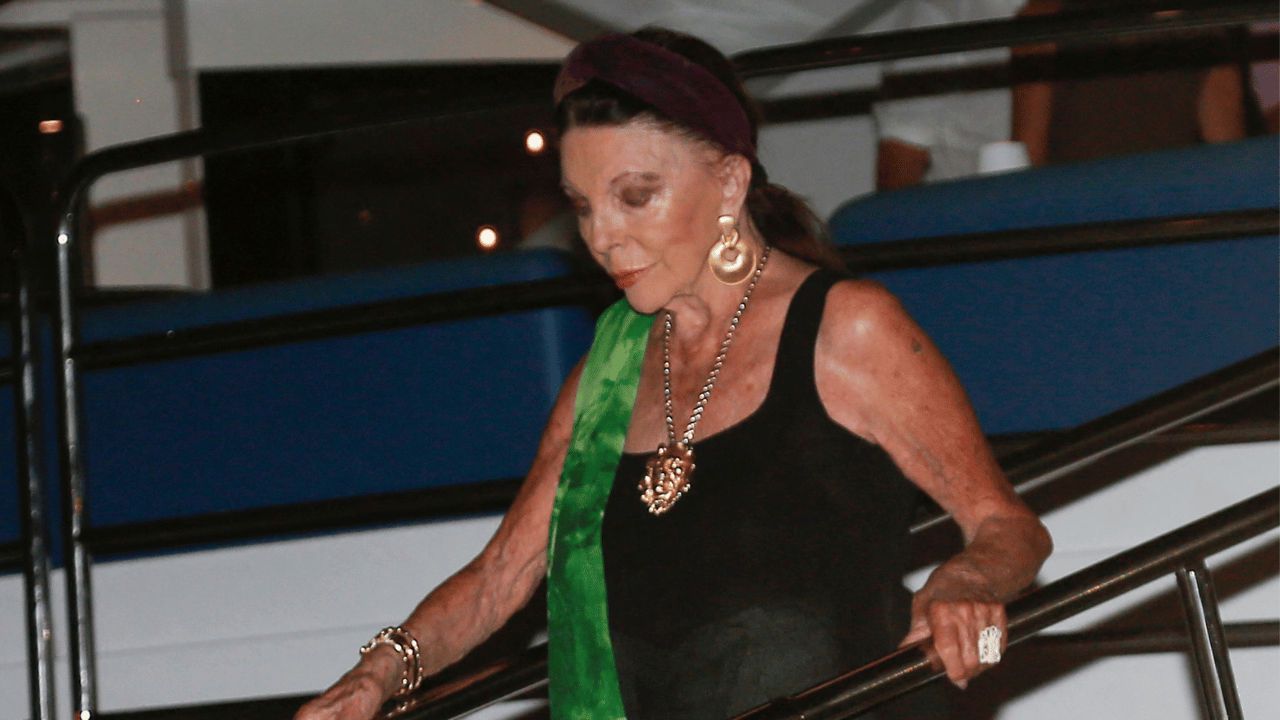 Joan Collins