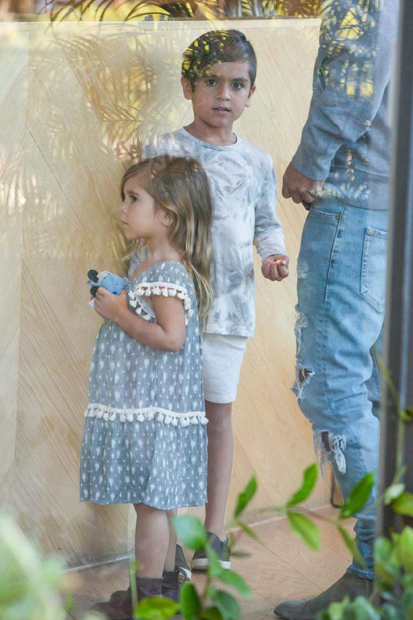 scott disick babysitting penelope and mason