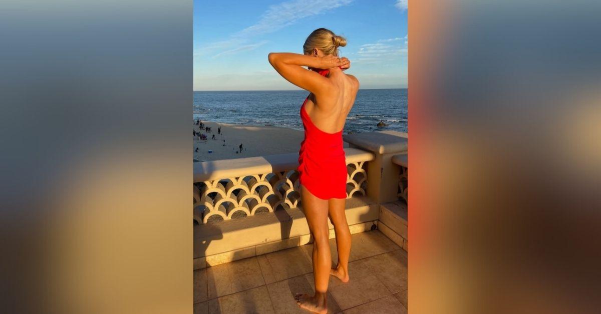 nikki glaser sexiest moments hot photos