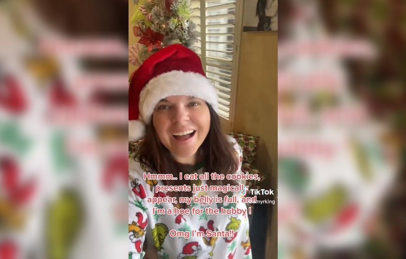 fans slam amy duggar comparing herself santa nsfw joke