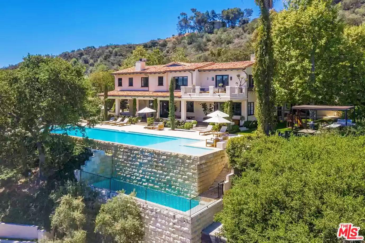 justin timberlake and jessica biel sell la home