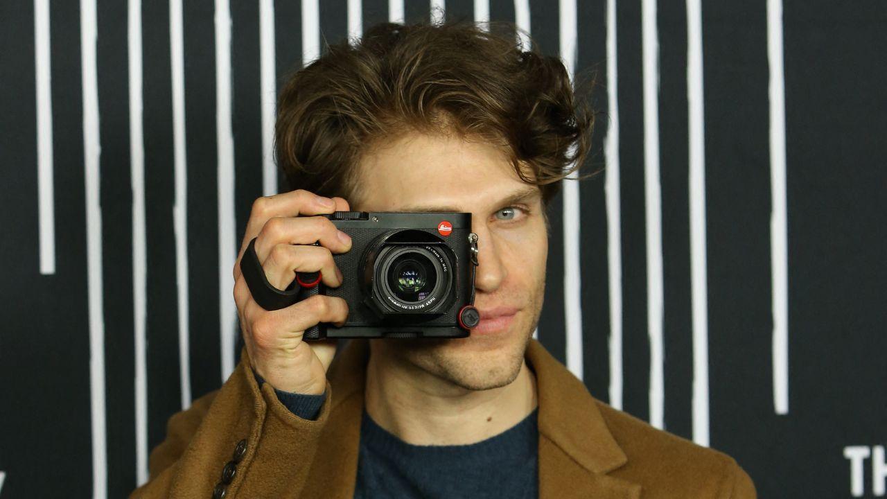 who is keegan allen pretty little liars actor robbed gunpoint knifepoint