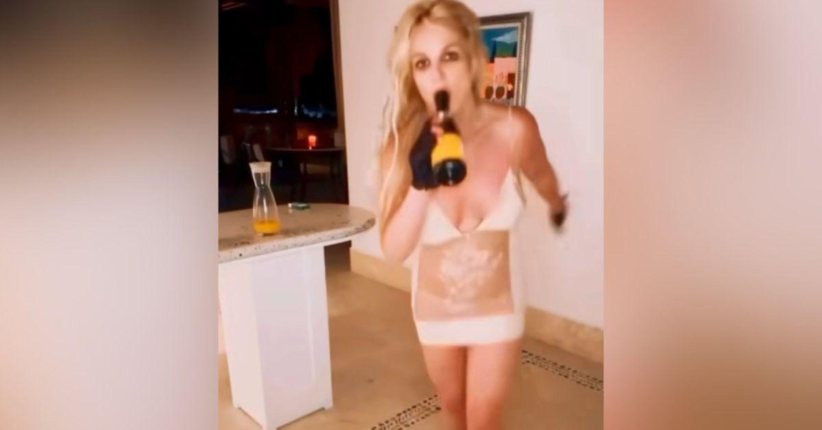 britney spears apologizes flight attendant trouble smoking cigarette plane