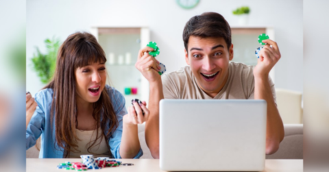 how australian couples are turning game night into an online casino themed evening