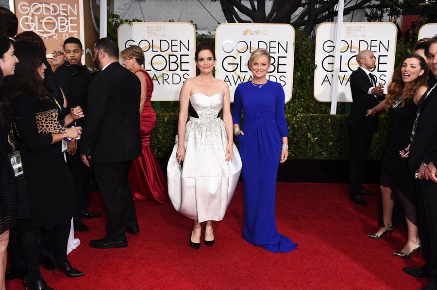 Tina fey amy poehler 72nd golden globes 05