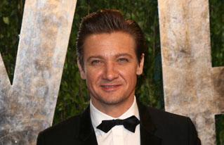 Jeremy renner teaser_319x206.jpg