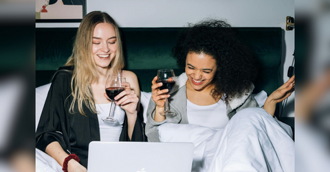 casino games you can play with friends even if youre miles apart