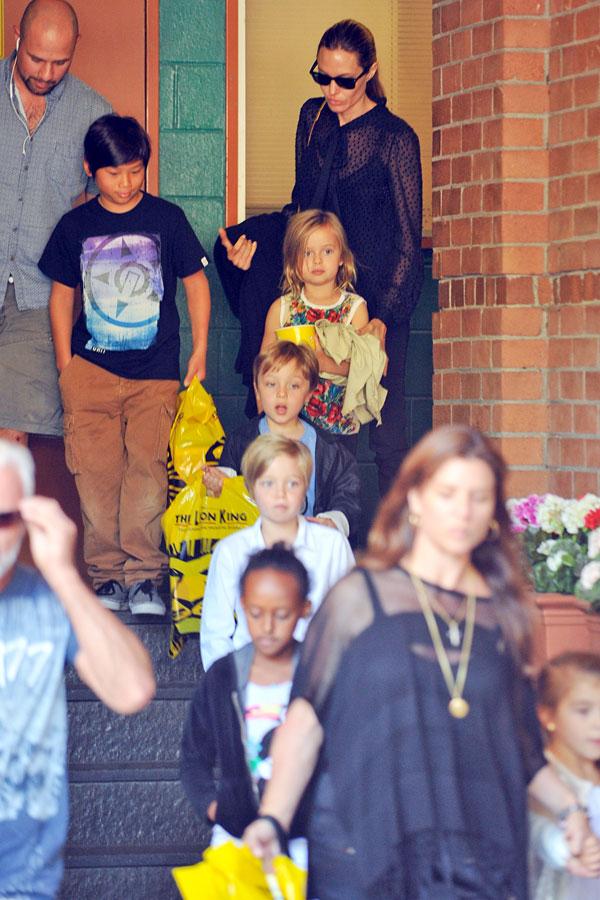 Angelina jolie quitting acting for kids 04