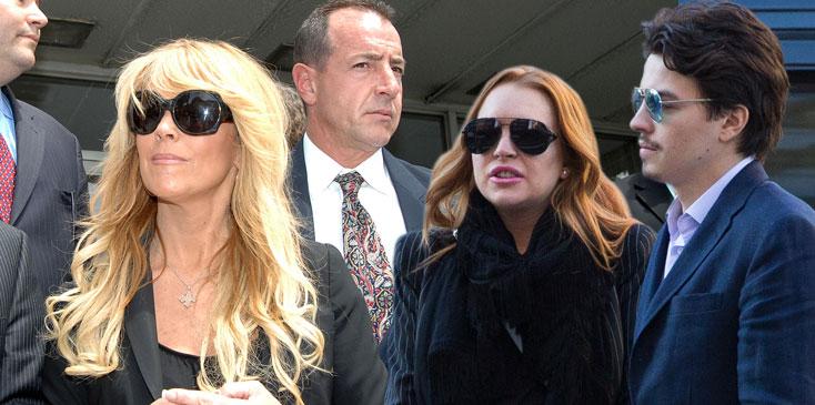 Lindsay Lohan Feuding Dina Lohan Michael Lohan Wedding