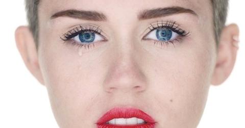 Miley cyrus wrecking ball naked
