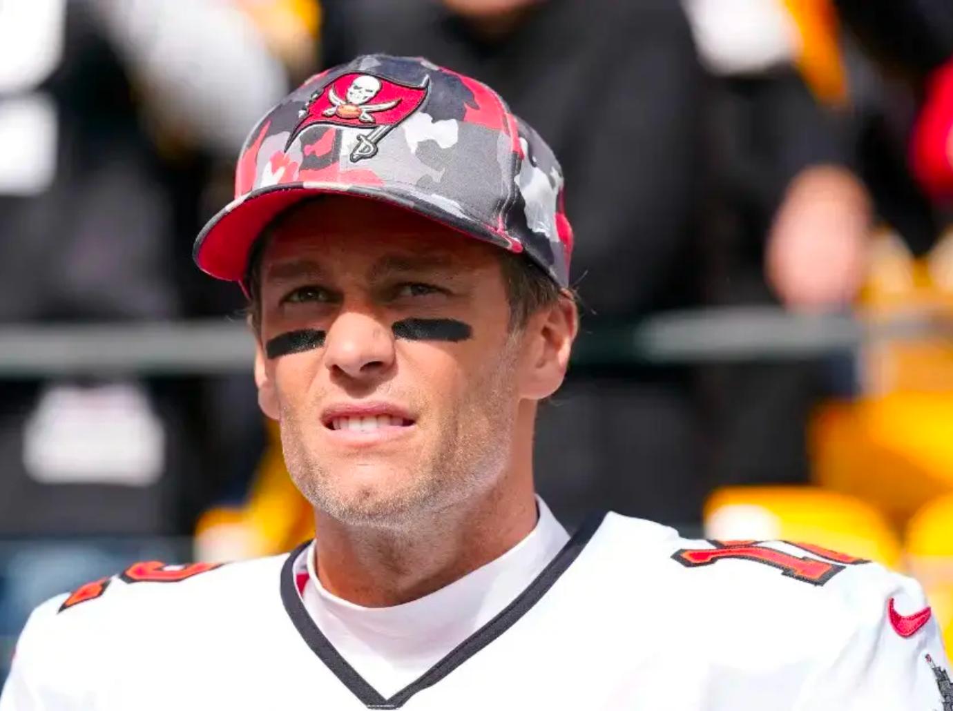 Bucs' Tom Brady Endorses Meme Poking Fun At Him For Moving To Florida 