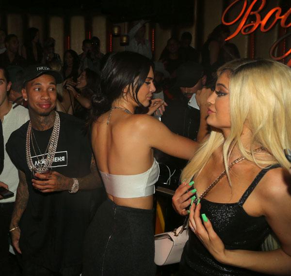 Kylie jenner family tyga scandal2