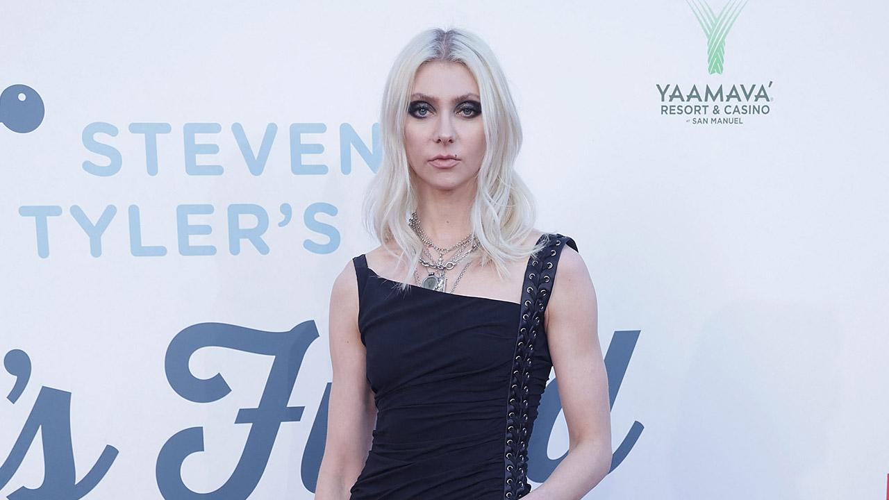 Image of Taylor Momsen addressed how the event took place just a month before the midterm elections.