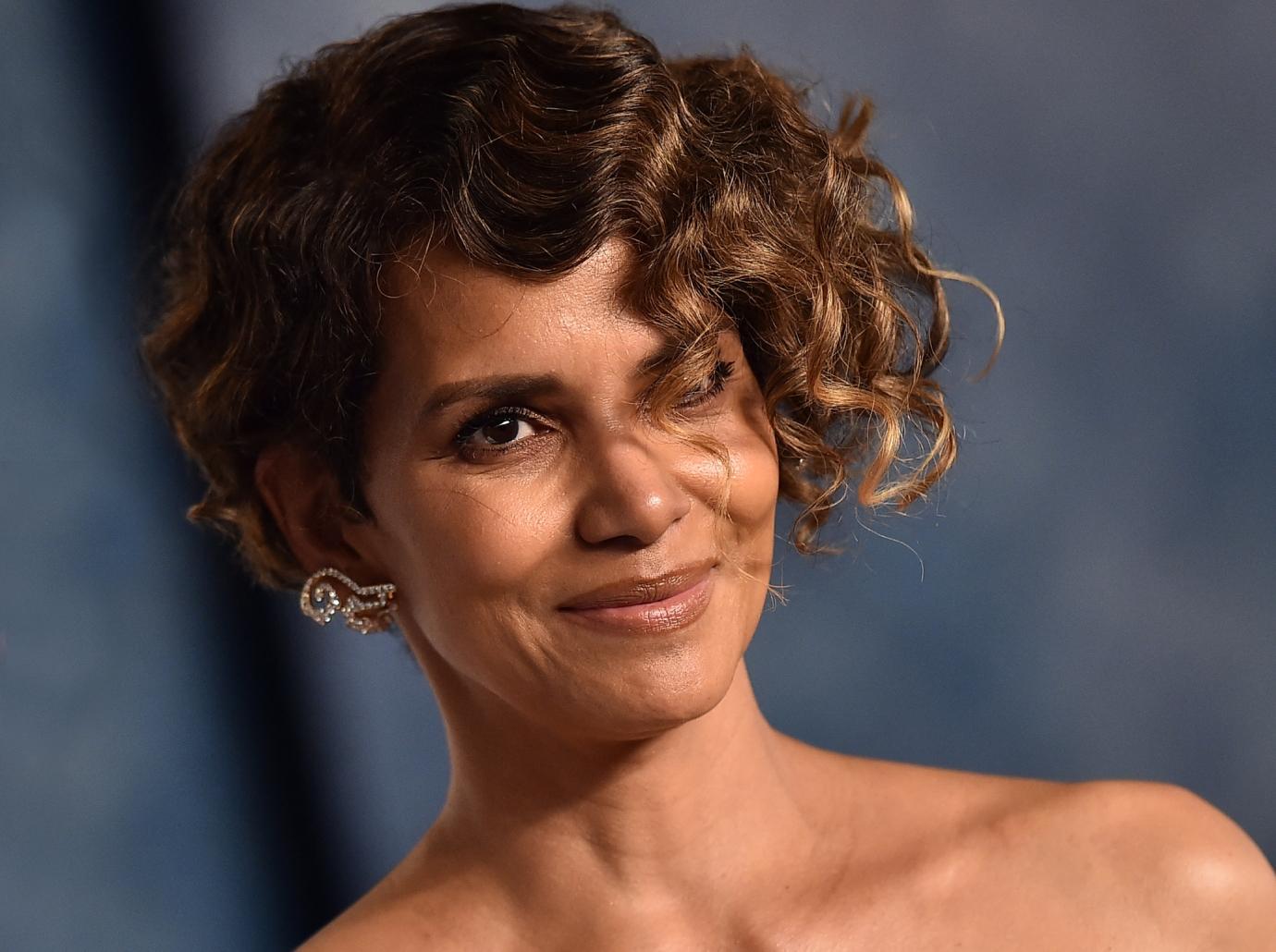 What Is Halle Berry's Net Worth? 'Catwoman' Earnings, Modeling & More