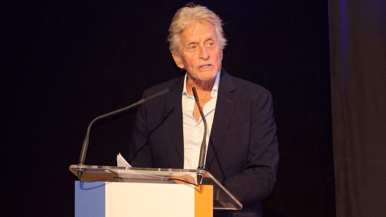 Michael Douglas