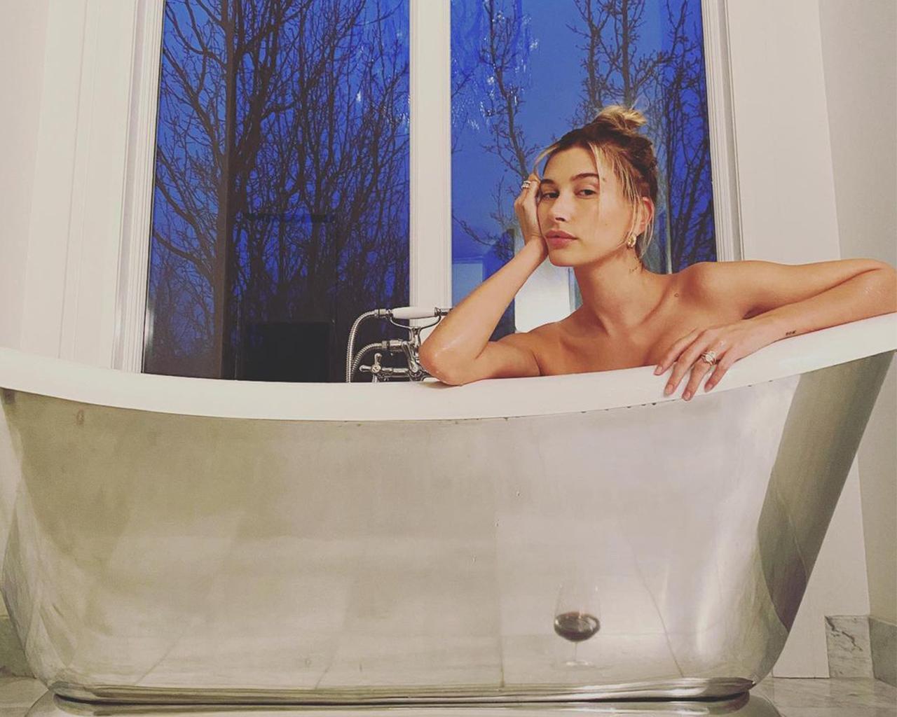 hailey bieber bathtub