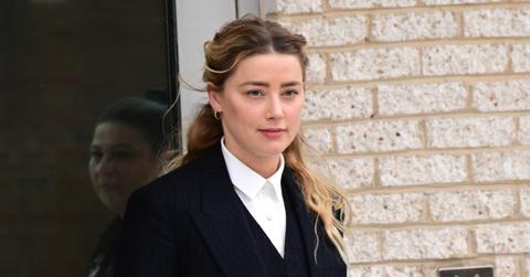 amber heard hit johnny depp