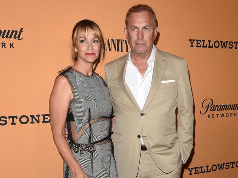kevin costner clueless wife christine baumgartner romance neighbor