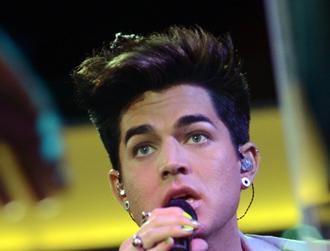 Adam lambert may14 006 rt_0.jpg